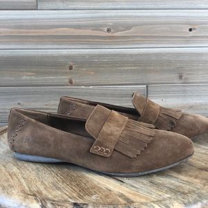 born mcgee flats